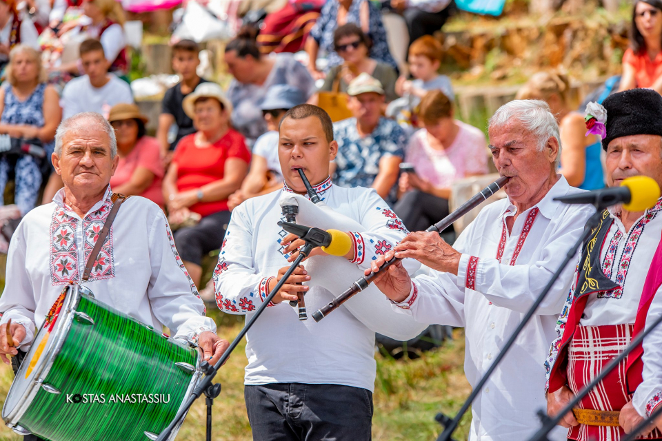 
Шестнайсет читалища от община Сливен взеха участие в XII Национален събор на българското народно творчество, който се проведе от 5 до 7 август в Копривщица....